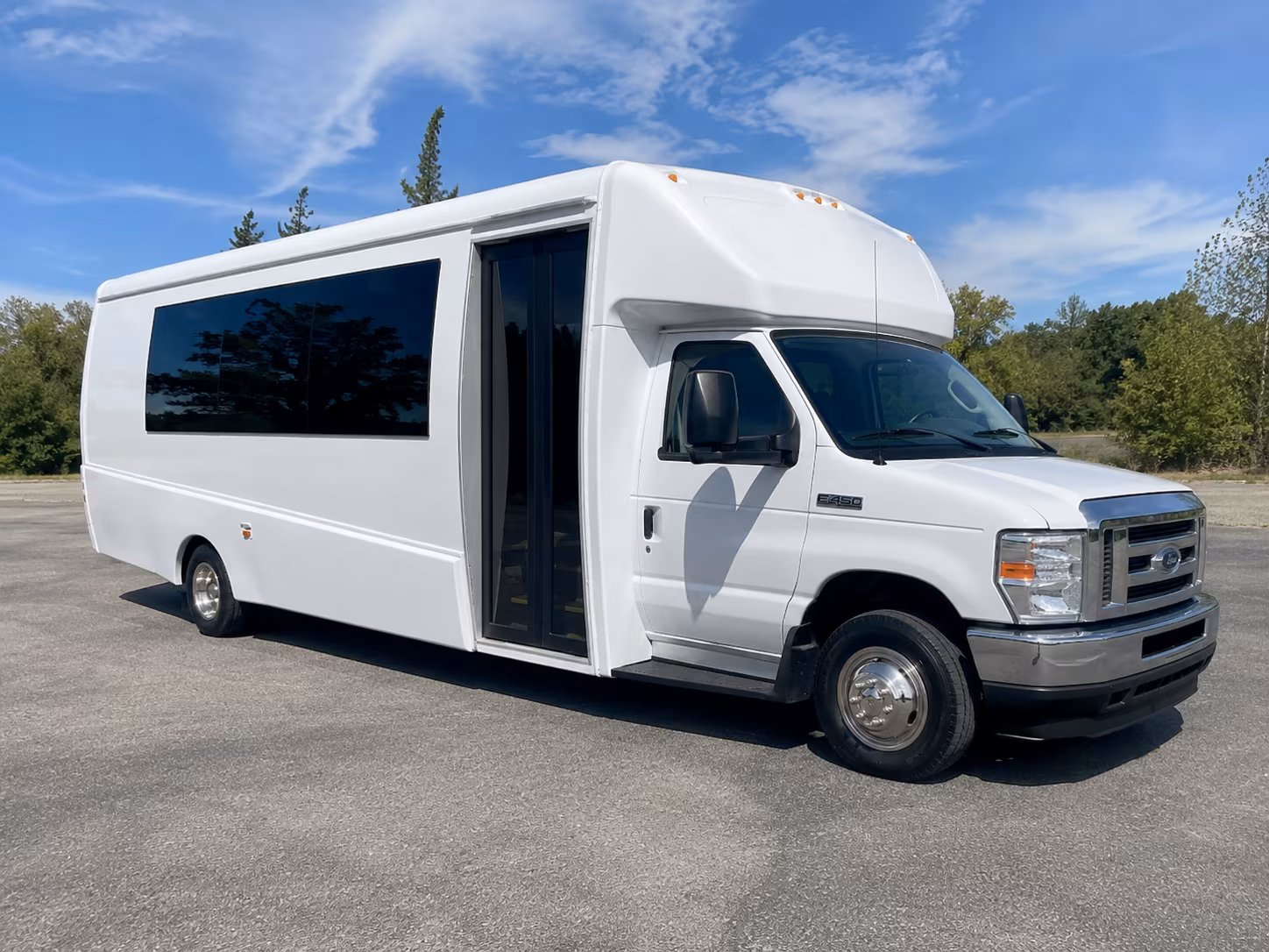 Los Angeles Homecoming & Prom Party Bus Rentals