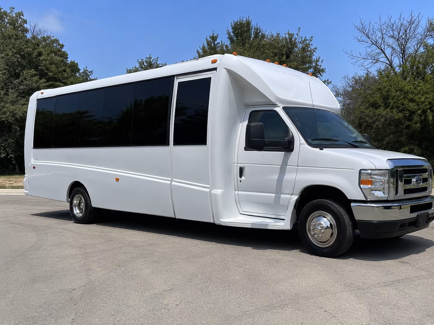 Los Angeles Winery Tour & Pub Crawl Transportation