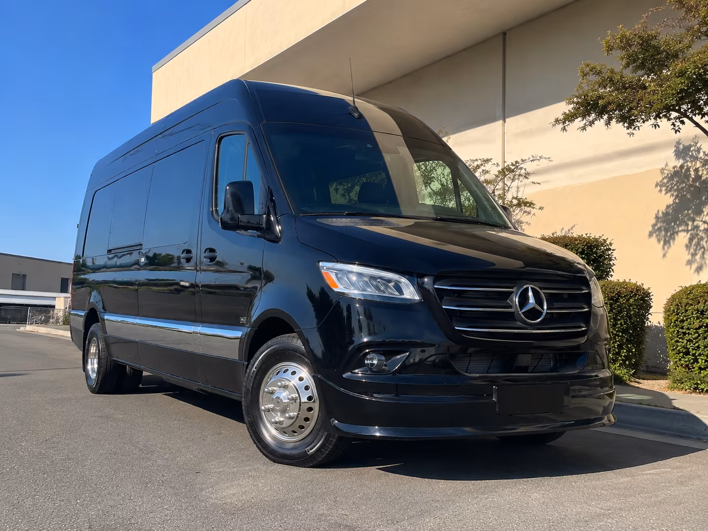 Santa Clarita Airport Shuttle & Transportation party bus exterior