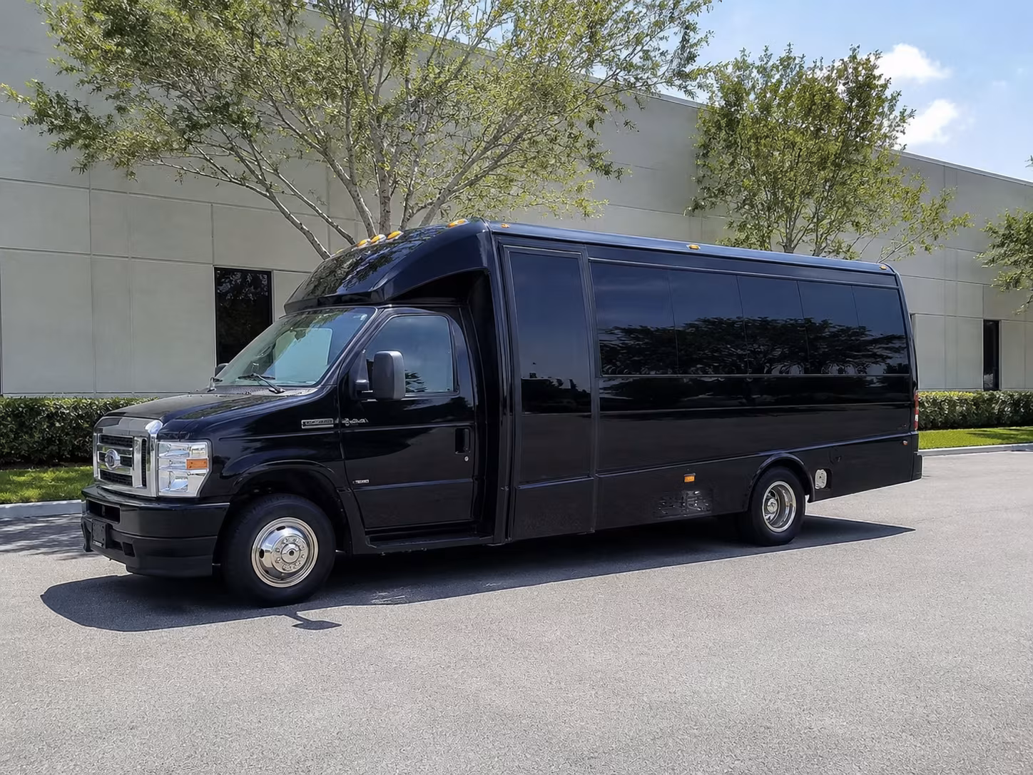 Santa Clarita Airport Shuttle & Transportation onboard seating