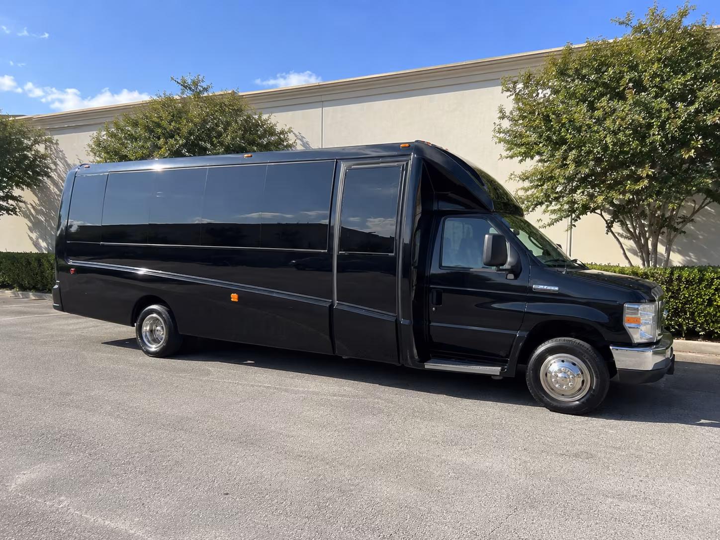 Santa Clarita Bachelor & Bachelorette Transportation pickup coordination