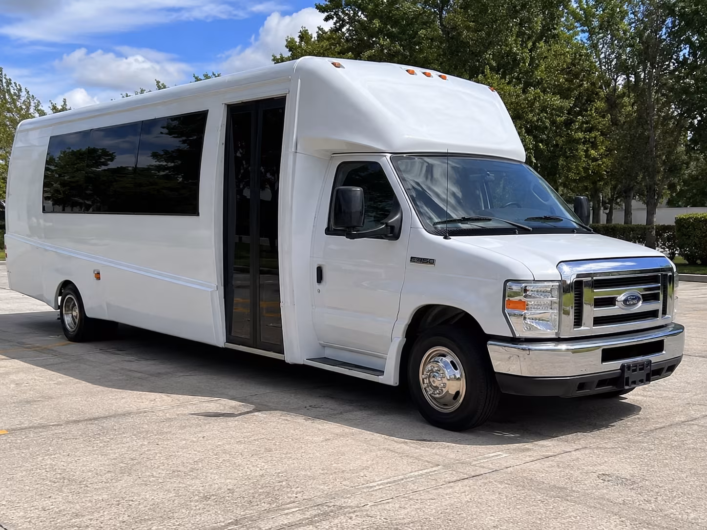 Santa Clarita Prom & Homecoming Transportation party bus exterior