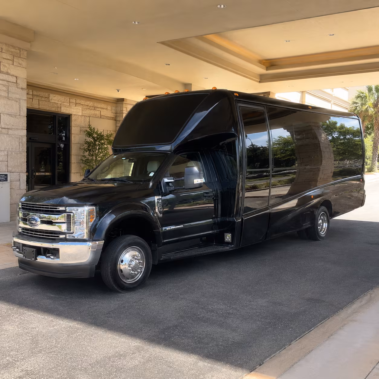 Santa Clarita Winery Tour & Pub Crawl Transportation pickup coordination