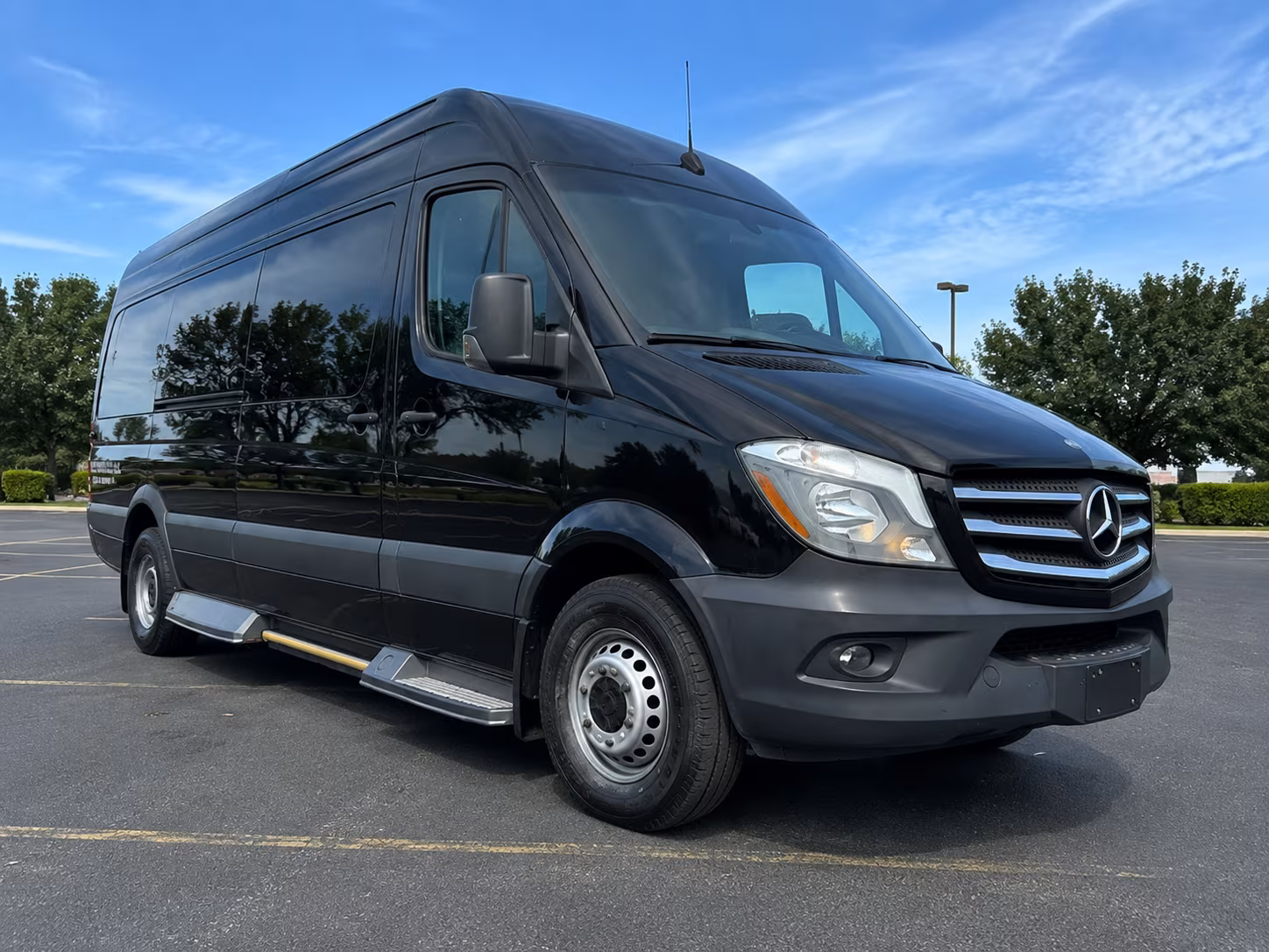 Santa Monica Airport Shuttles & Transportation