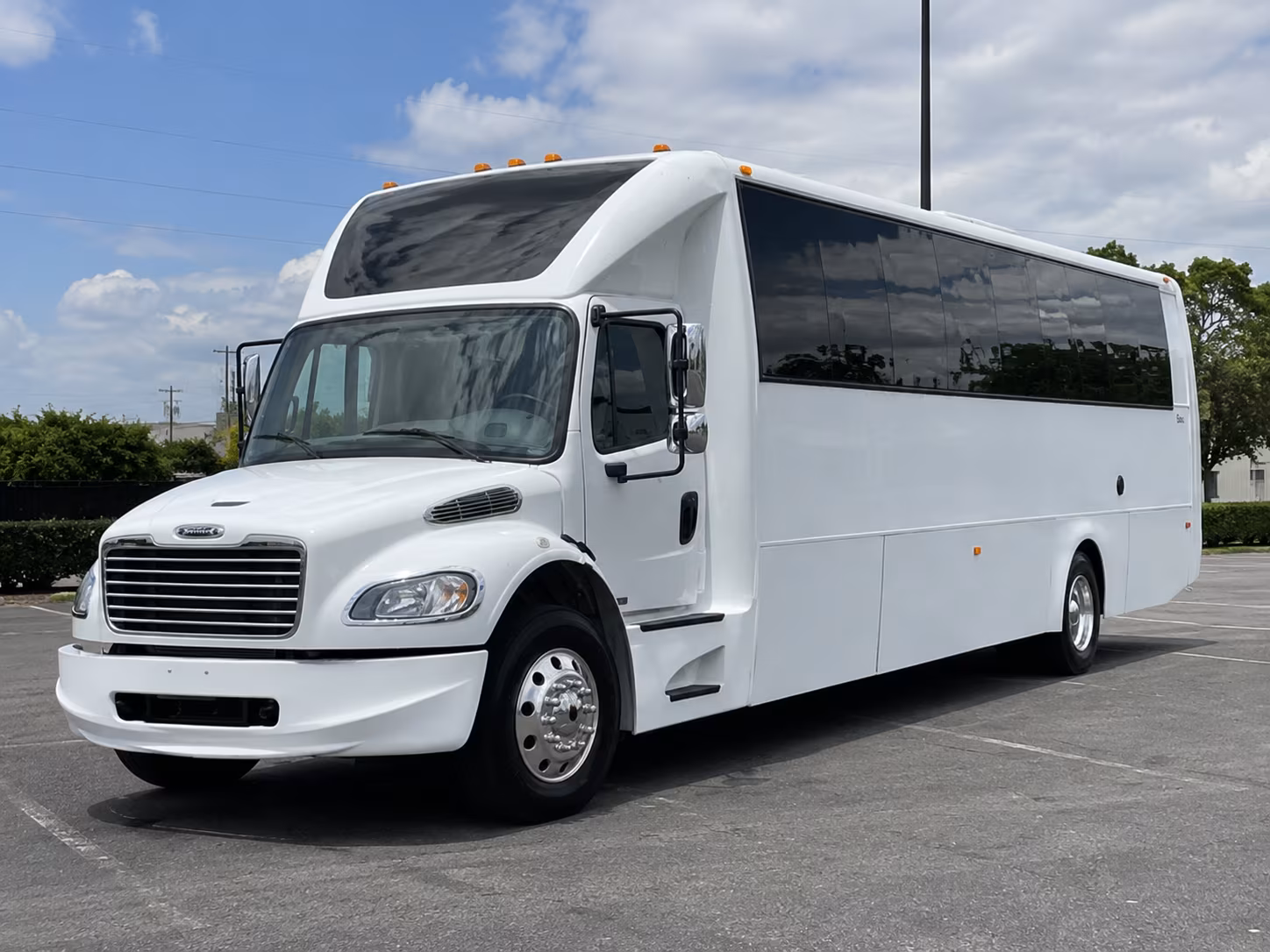 Simi Valley Homecoming & Prom Party Bus Rentals
